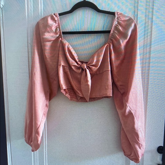 Elegant Pink Women's Top - Picture 1 of 1